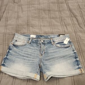 GAP Sexy Boyfriend Denim Blue Women's Jean Shorts Size 30, New With Tags!